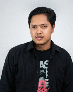About fakhrul rozi jr. operator